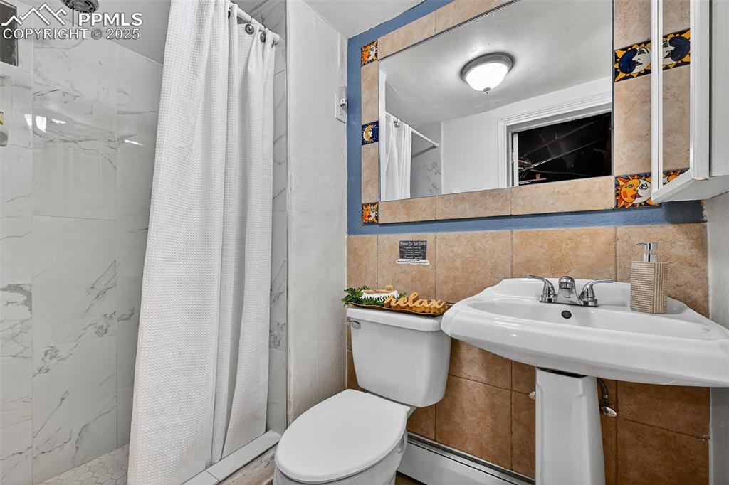 Image 24 of 46: ADU 3/4 Bathroom Basement