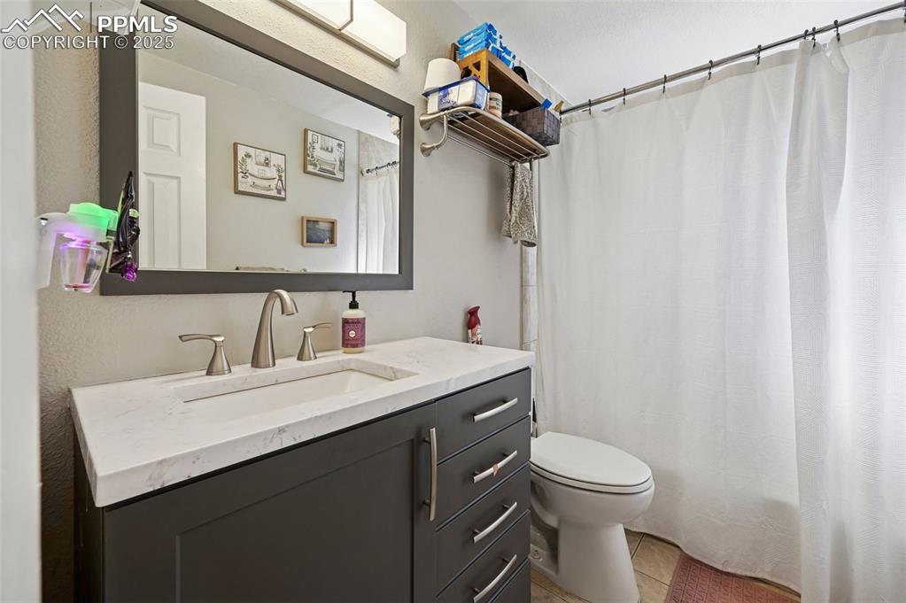 Image 10 of 31: Upstairs 