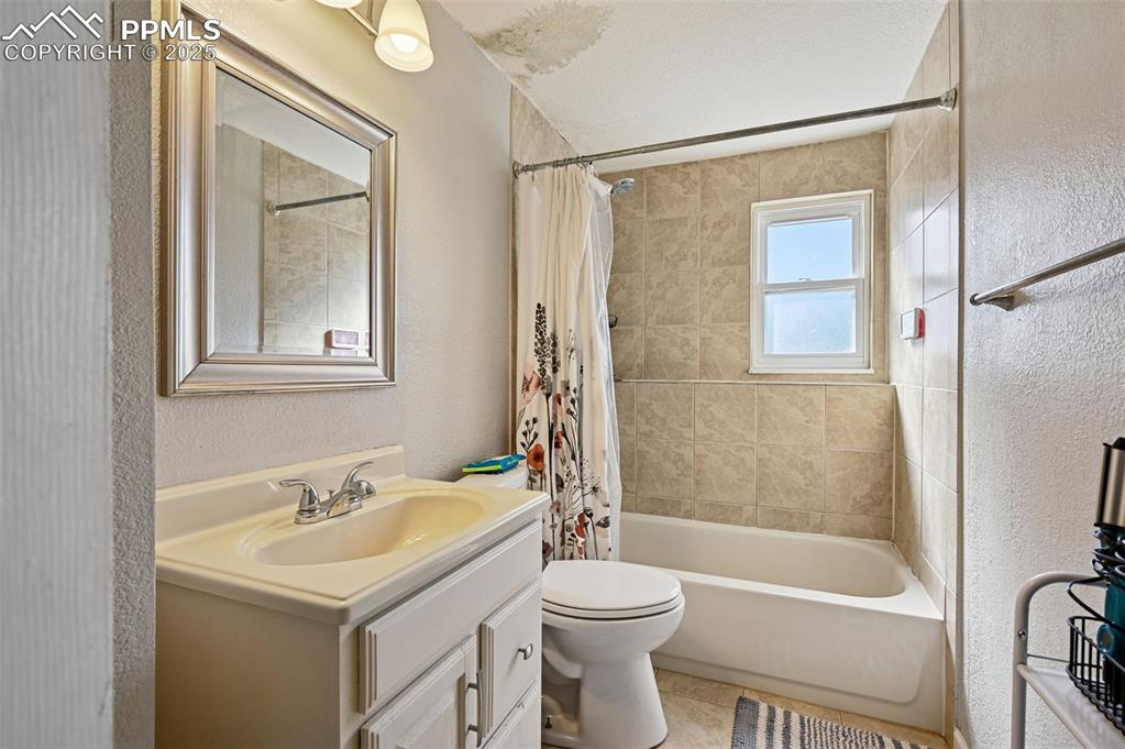 Image 18 of 31: lower level