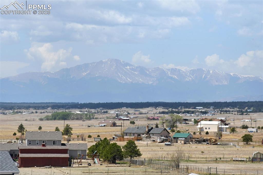 Image 40 of 40: View of Pikes Peak