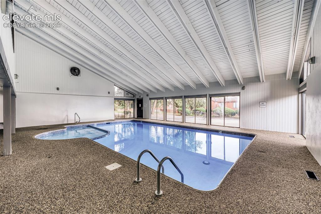 Image 26 of 28: Pool
