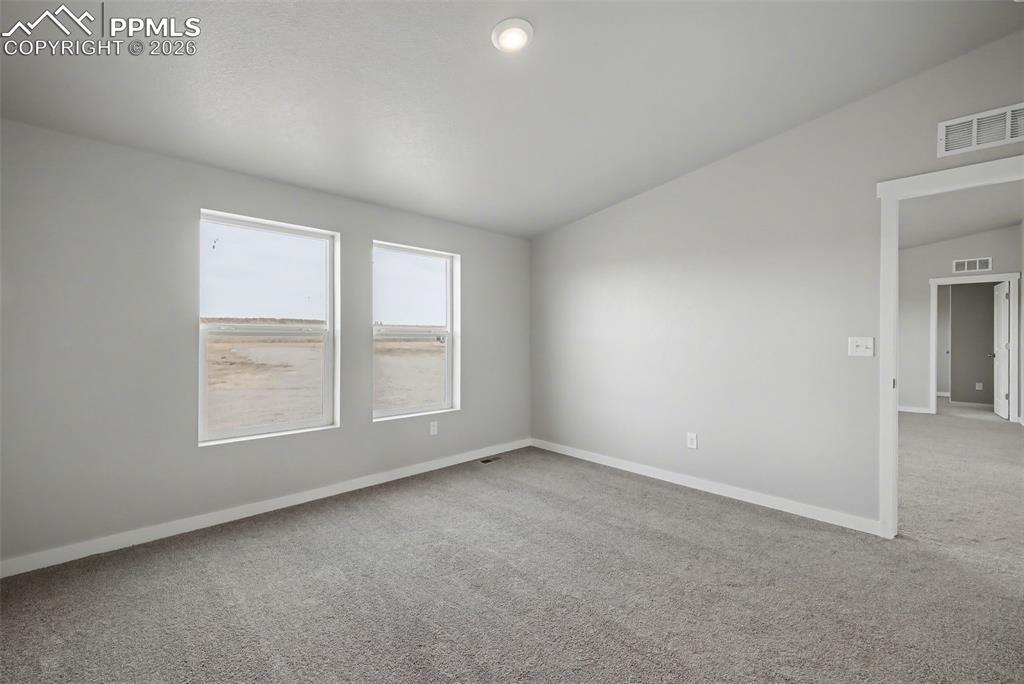 Image 21 of 41: Master Bedroom