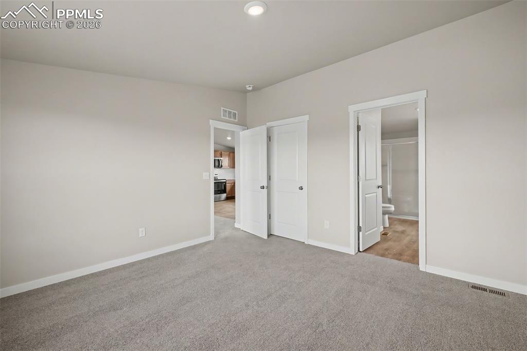 Image 22 of 41: Master Bedroom