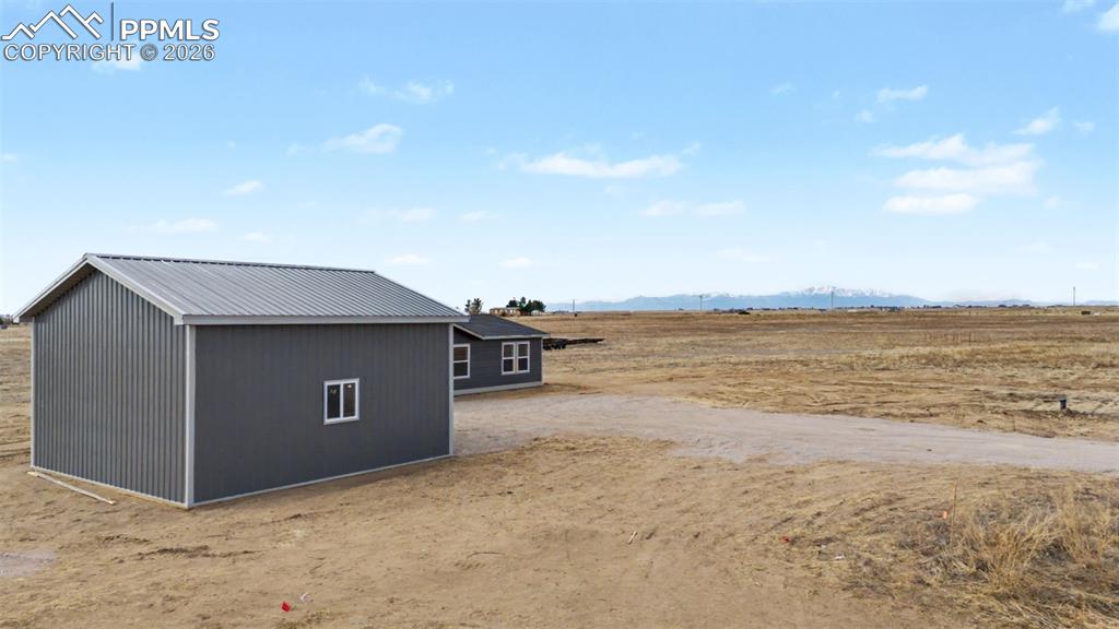 Image 33 of 41: Back of Structure