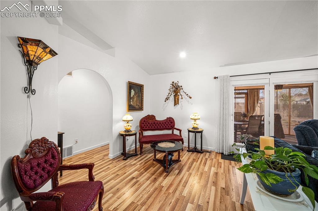 Image 7 of 39: Sitting Room