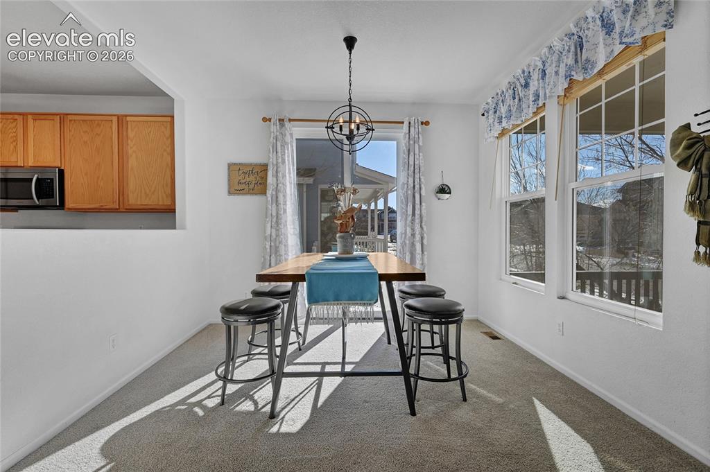 Image 13 of 43: Dining Area
