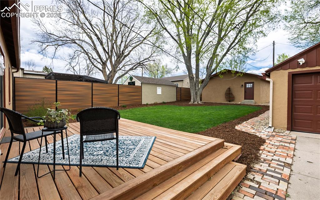 Image 22 of 29: Beautifully landscaped