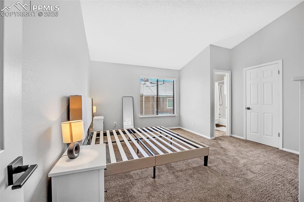 Image 20 of 27: Bedroom