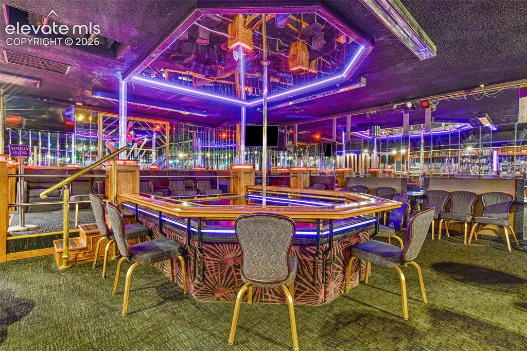 Image 13 of 24: Bar