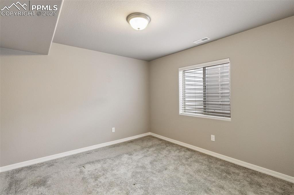 Image 33 of 37: Bedroom 5