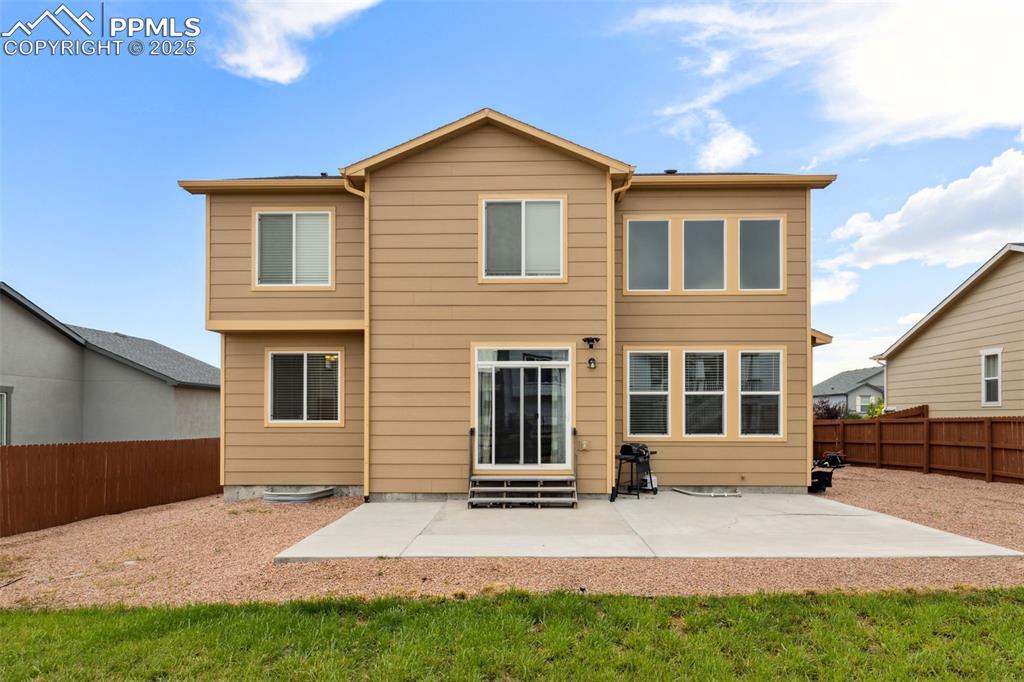 Image 35 of 37: Back of Structure