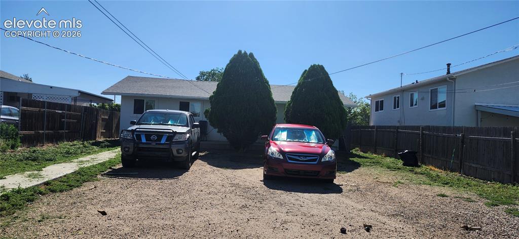 Image 14 of 14: Yard
