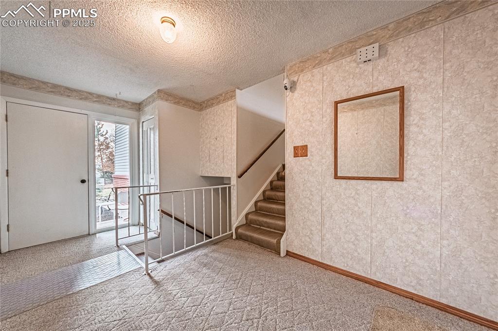 Image 3 of 44: Entry