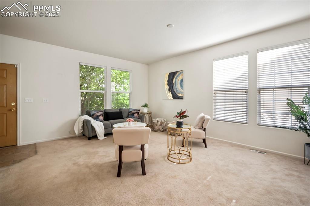 Image 4 of 24: Living Room