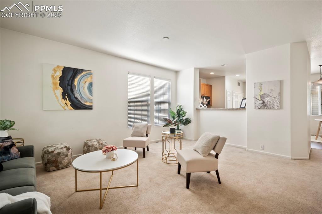 Image 6 of 24: Living Room