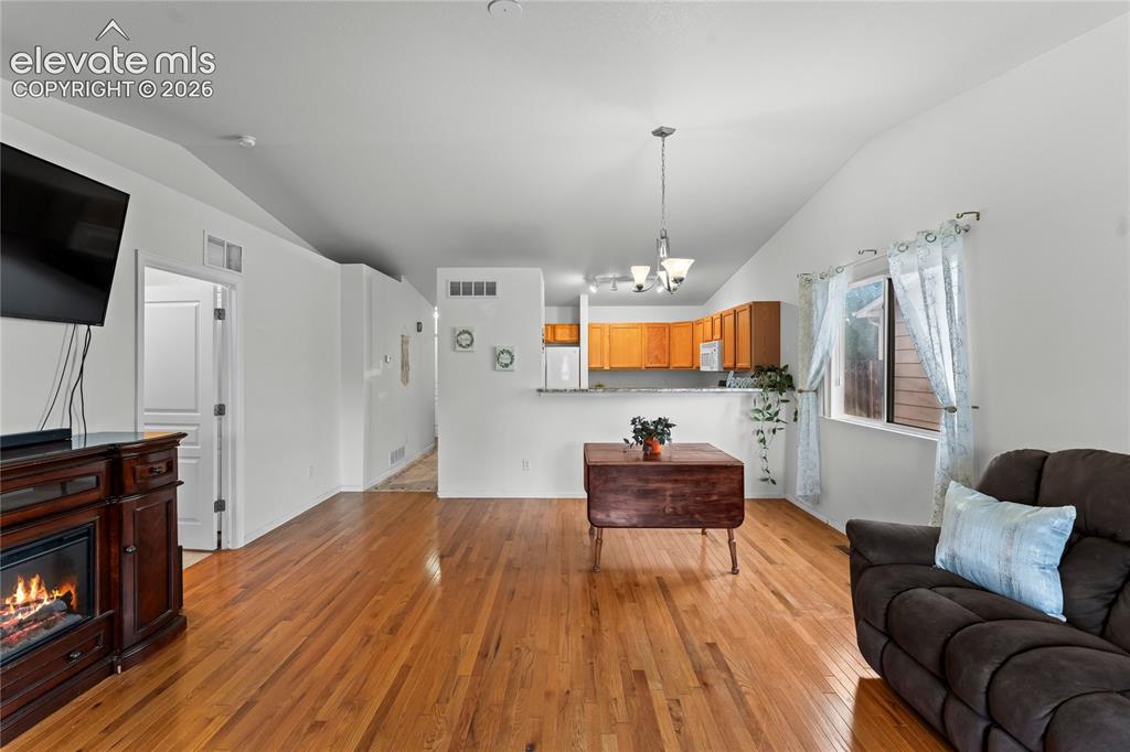 Image 9 of 25: Living Room