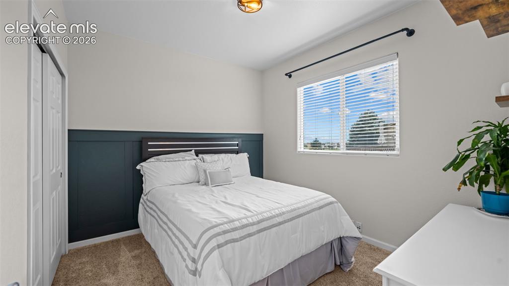 Image 16 of 37: Bedroom