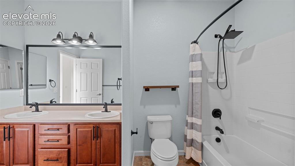 Image 21 of 37: Master Bathroom