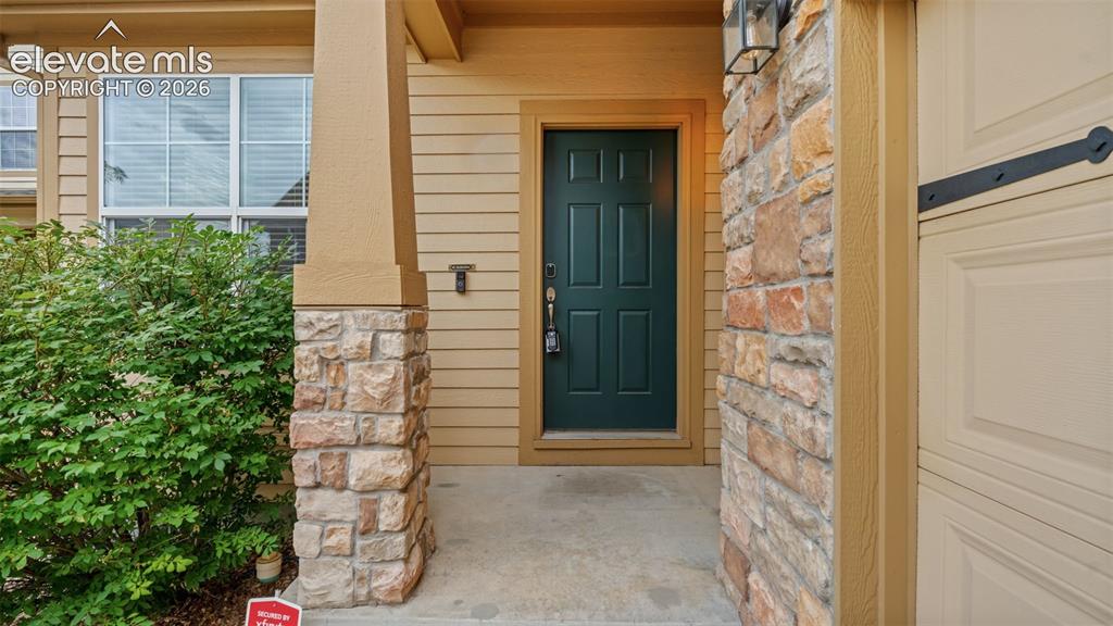 Image 8 of 37: Entry
