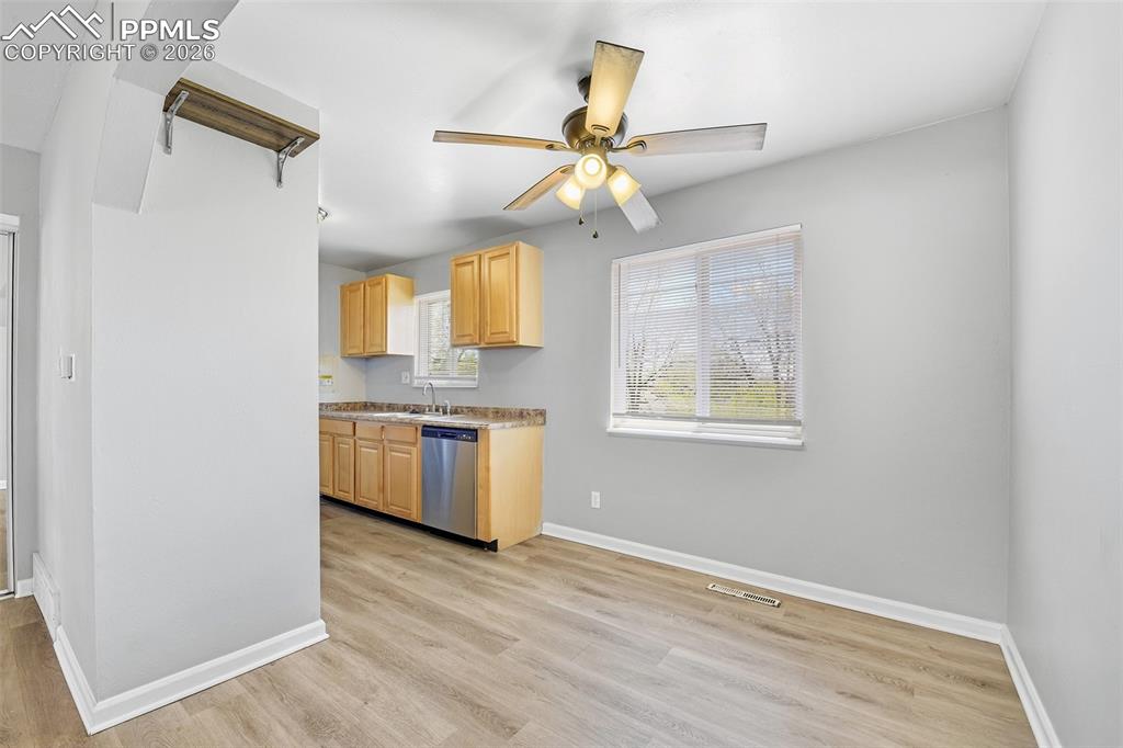 Image 4 of 18: Other