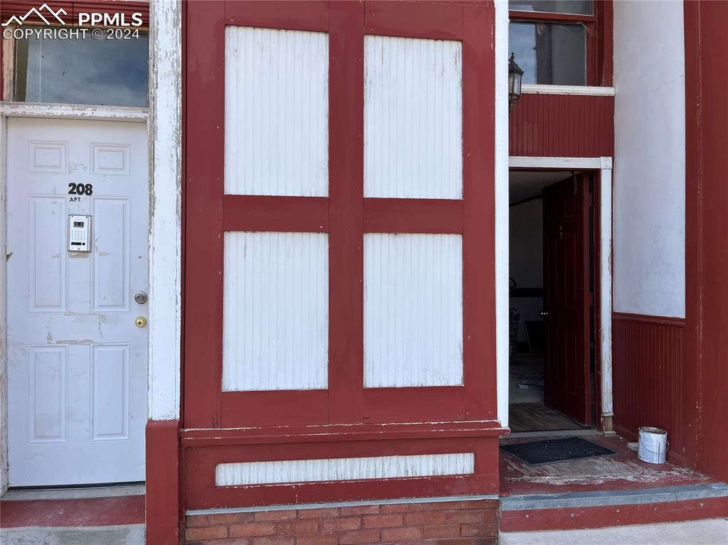 Image 8 of 12: View of exterior entry