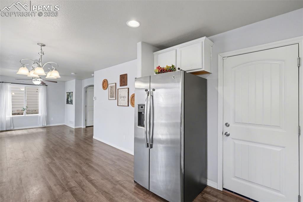 Image 12 of 31: Kitchen