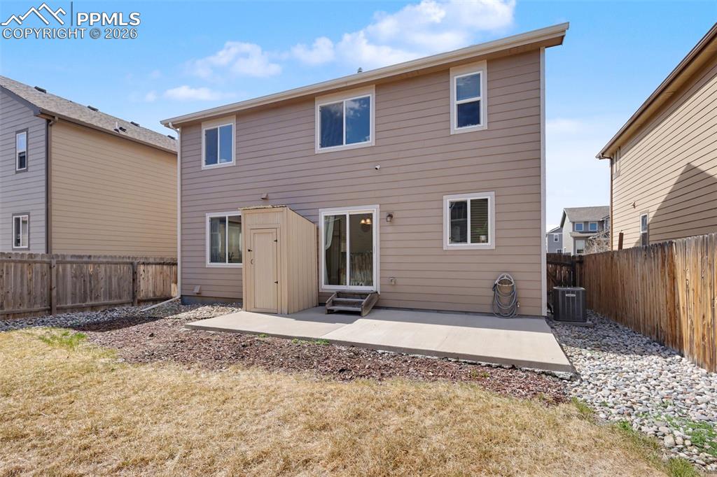 Image 31 of 31: Back of Structure