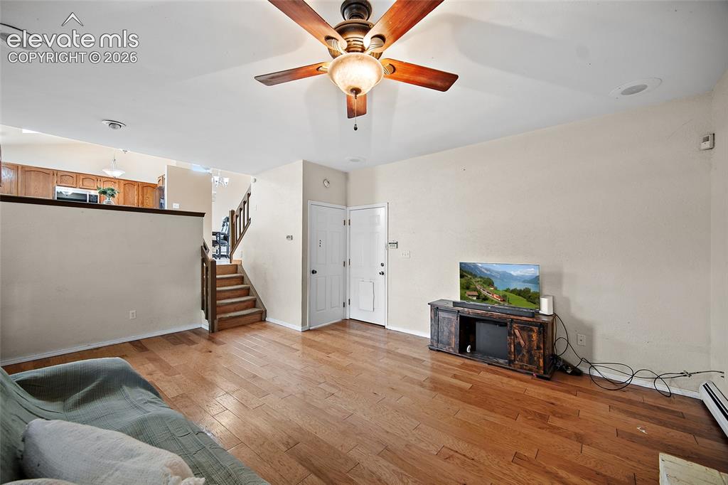 Image 17 of 28: Living Room
