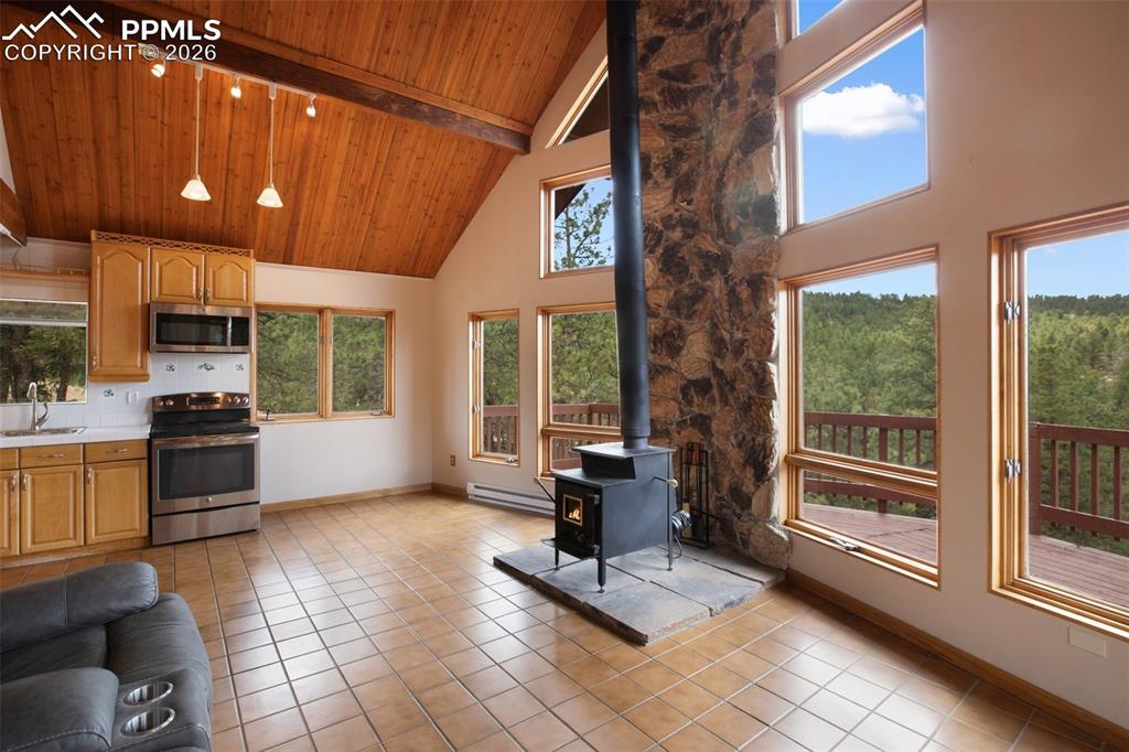 Image 10 of 26: Living Room