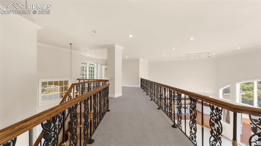 Image 28 of 49: Balcony