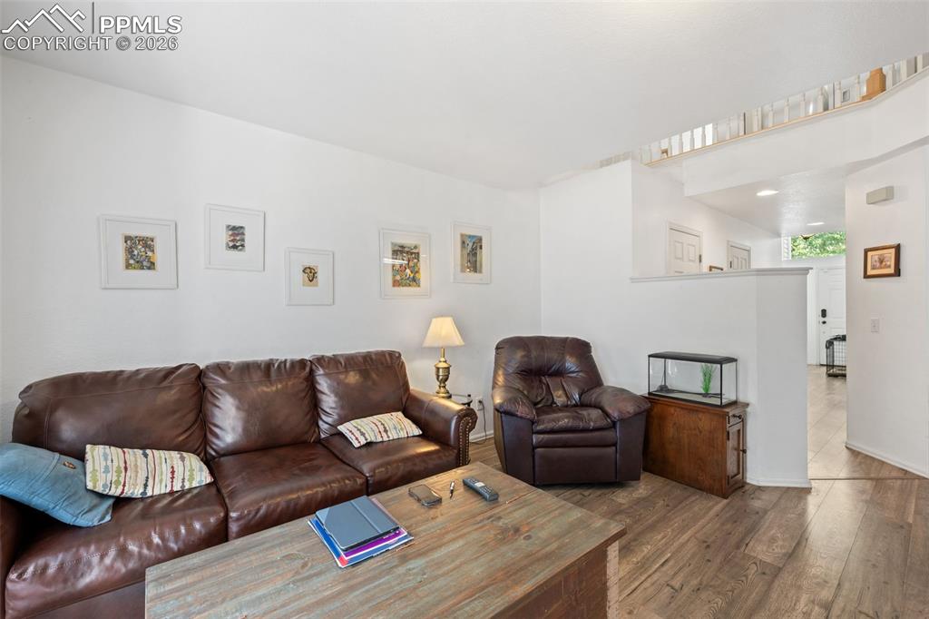 Image 16 of 31: Living Room