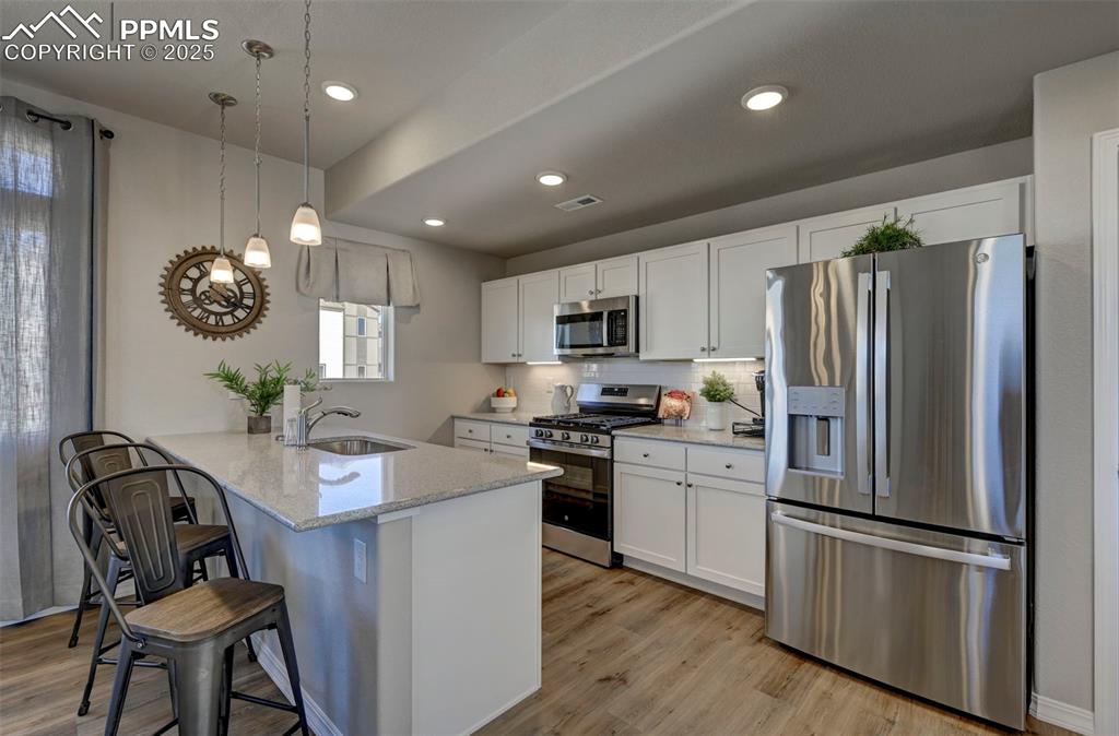 Image 11 of 34: Kitchen