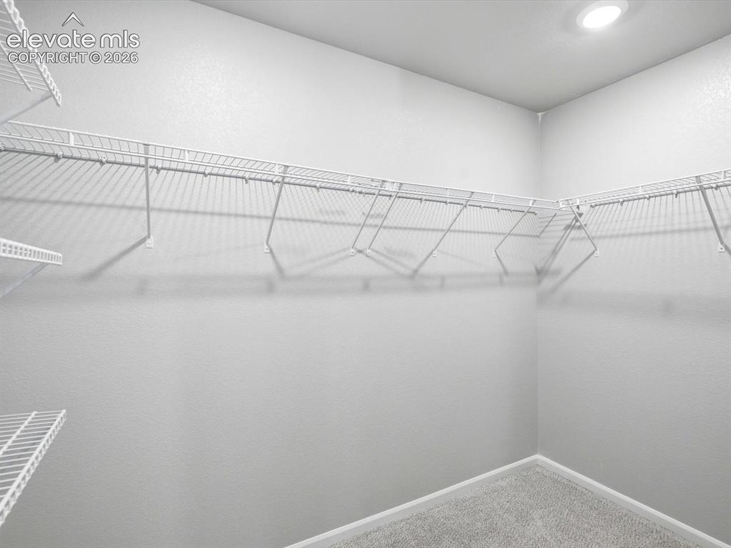 Image 17 of 22: Closet