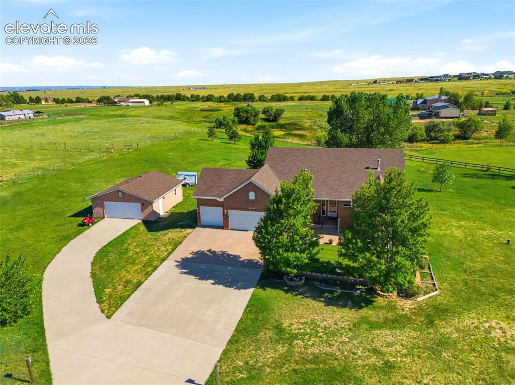 Caption: 2.51 lush acres