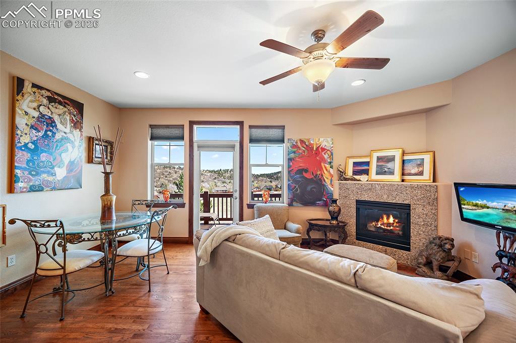 Image 15 of 42: Living Room