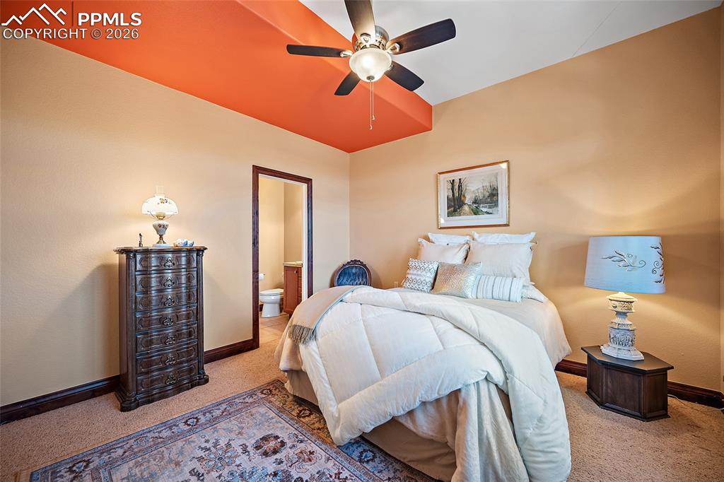 Image 24 of 42: Bedroom