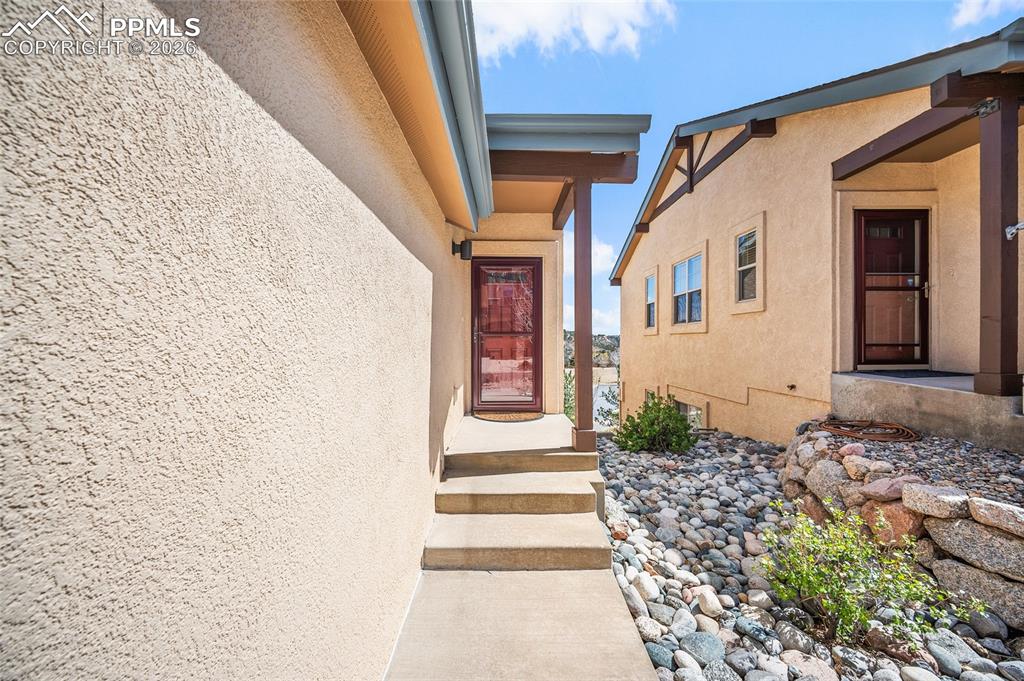 Image 3 of 42: Entry