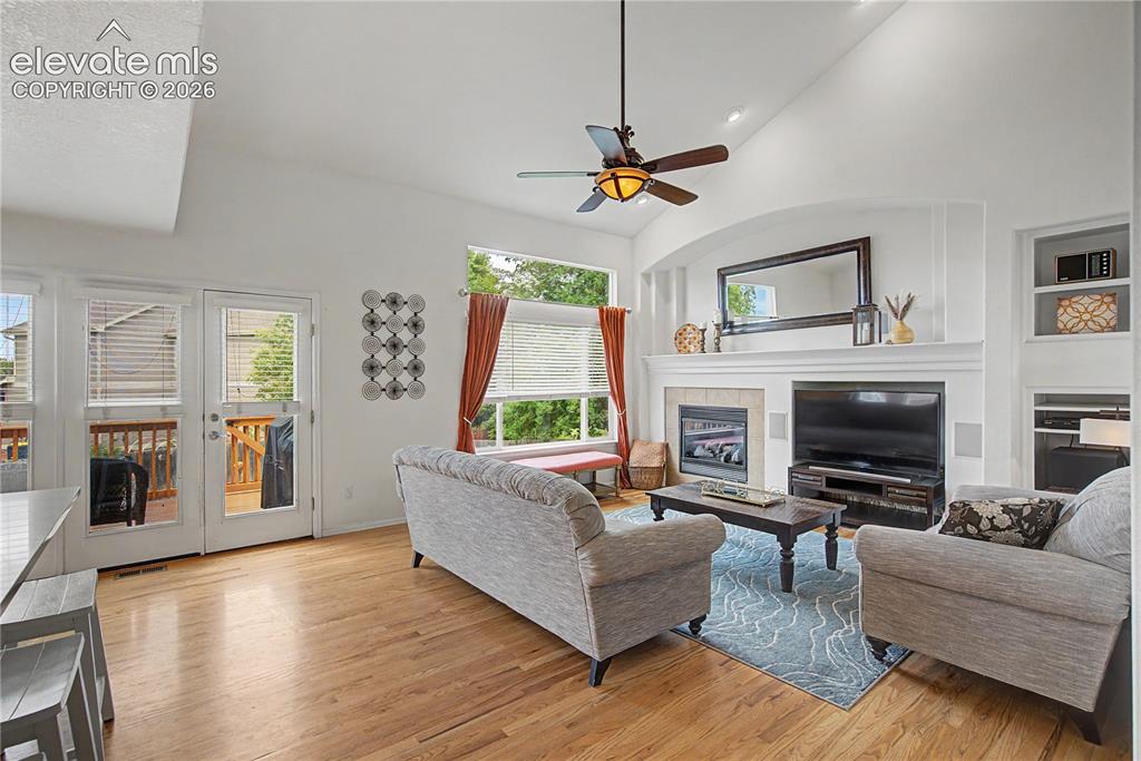 Image 9 of 50: Family Room