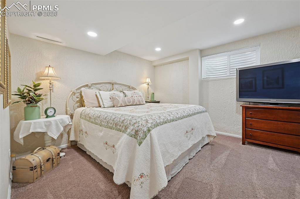 Image 32 of 50: Basement