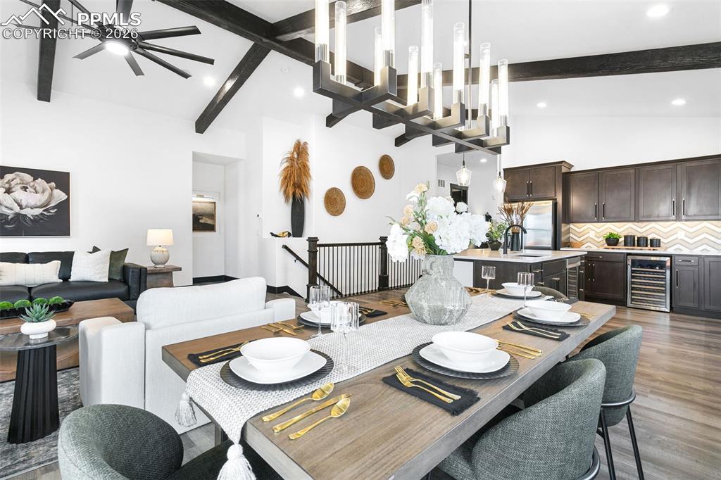 Image 8 of 22: Dining Area