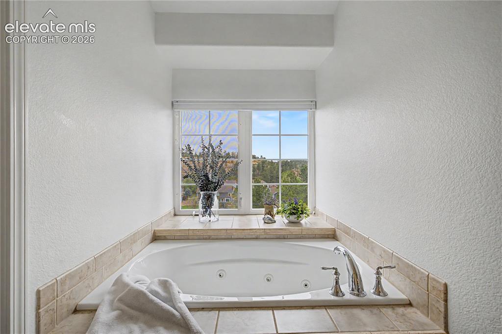 Image 22 of 42: Master Bathroom