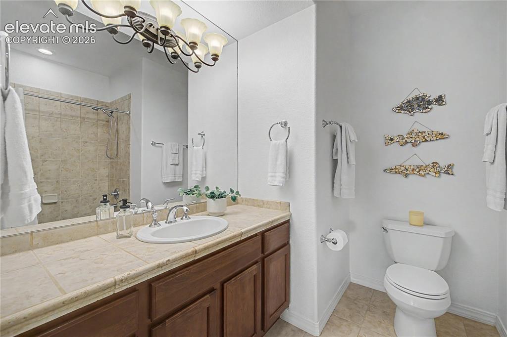 Image 30 of 42: Bathroom