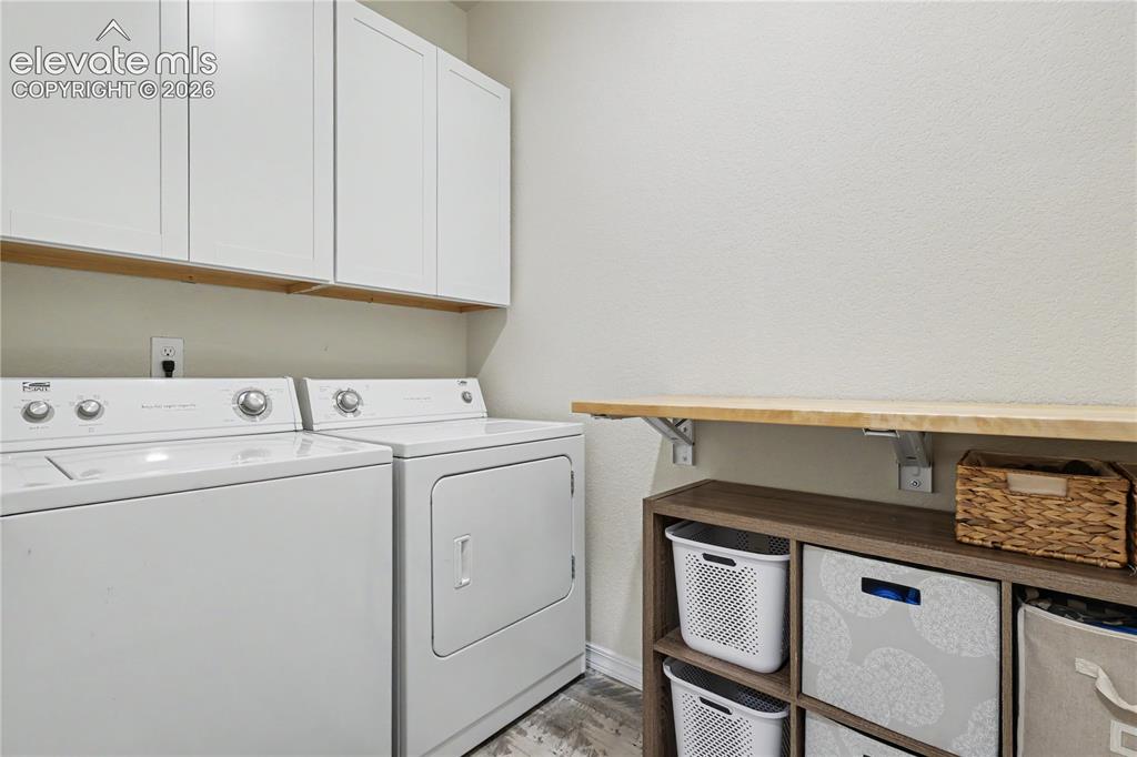 Image 11 of 32: Laundry