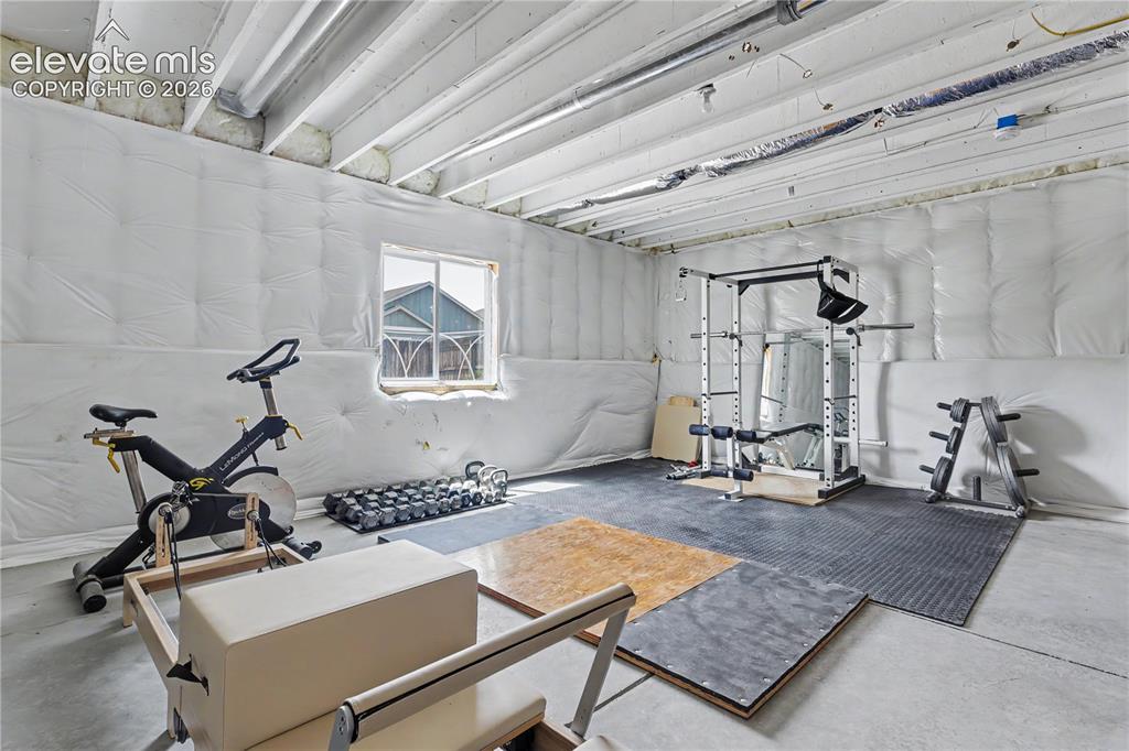 Image 24 of 32: Exercise Room