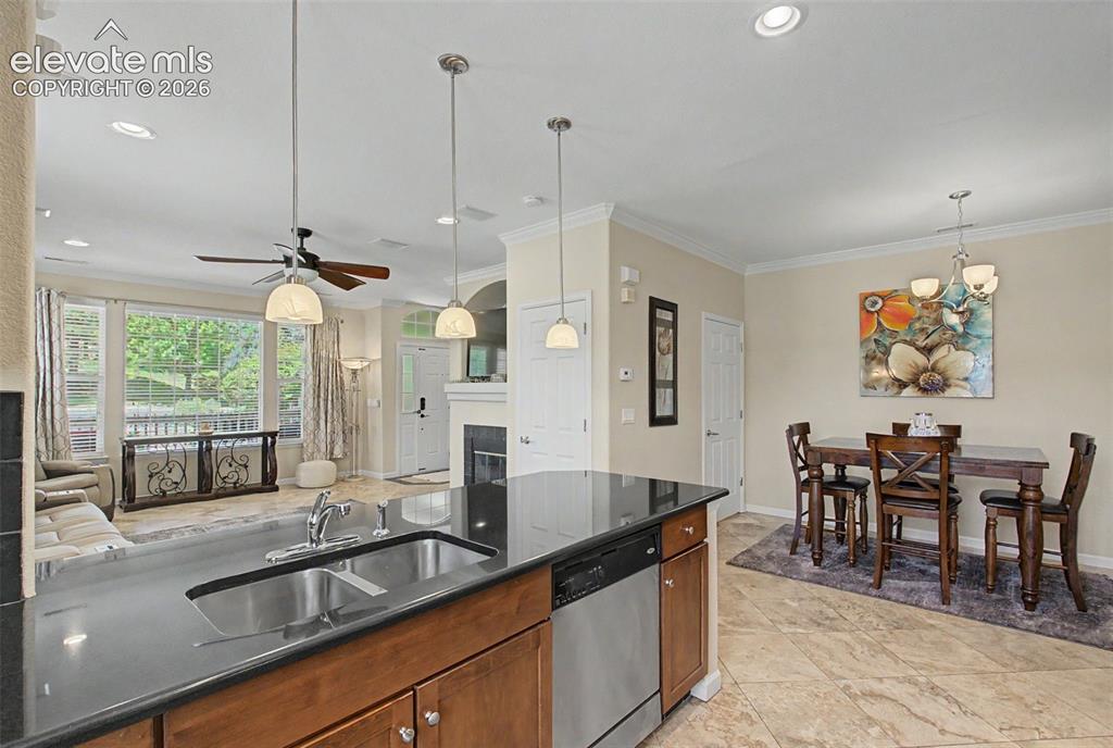 Image 11 of 34: Kitchen