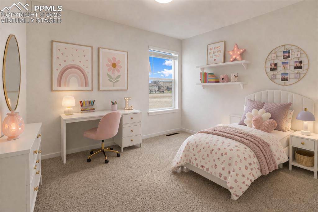 Image 24 of 46: Cozy bedroom with inviting atmosphere (virtually staged)