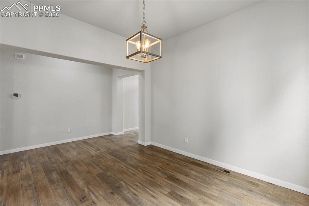 Image 42 of 46: Dining Room