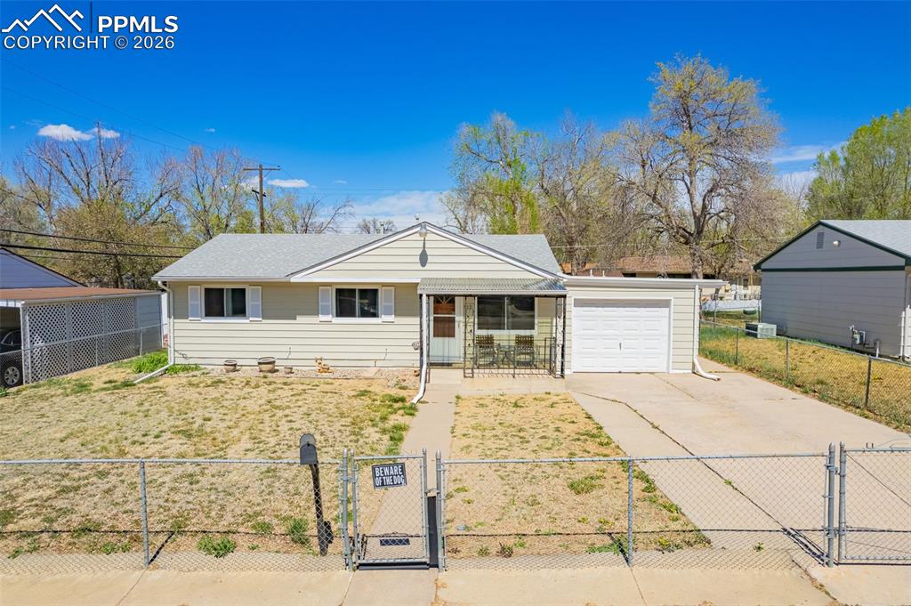 Image 21 of 35: Front of Structure