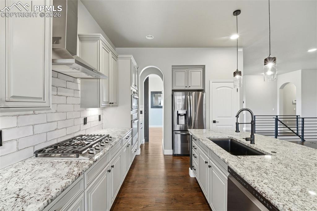 Image 11 of 48: Kitchen