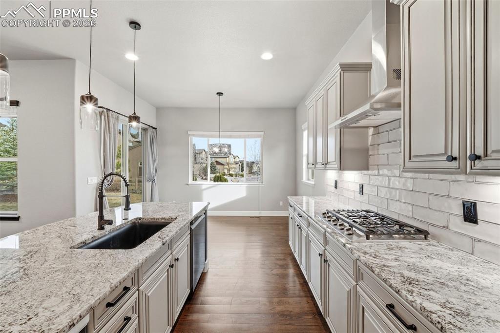 Image 12 of 48: Kitchen